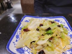 炝炒圆白菜-红京鱼(西坝河店)