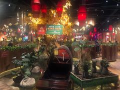 -老滇山寨•云南特色菜•地方菜•民族风情歌舞表演(金碧店)