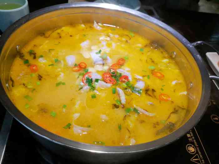 严厨老坛酸菜鱼宽厚里店