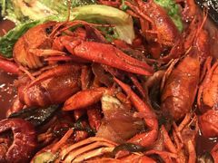 -虾弄弄海派小龙虾·牛羊蝎子火锅