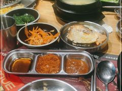 -青瓦炭韩潮烤肉(花园道店)