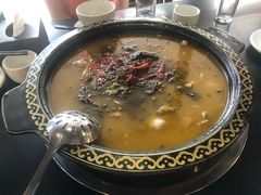 -符缸酸菜鸡(华阳店)