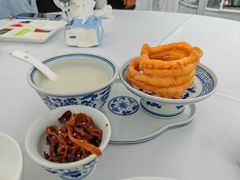 豆汁焦圈-四季民福烤鸭店(前门店)