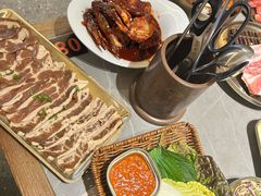 -草家酱蟹炭火烤肉店(珲春南路一店)