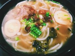 -花溪巷牛肉粉(泉城路店)