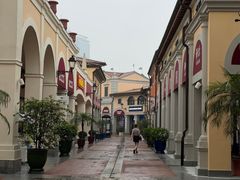 -佛罗伦萨小镇广佛名品奥特莱斯(疏港路店)