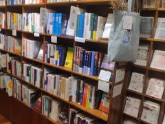 -猫的天空之城概念书店(苏州平江店)