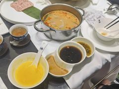 -红鼎豆捞·非遗鲍皇汤火锅(宝丰路店)