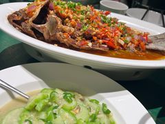 香煎大鲫鱼-费大厨辣椒炒肉(太平老街店)