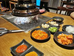 -肉甲韩国木炭烤肉(新壹街1店)