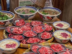 -云阿蛮云南生烫牛肉米线(奉贤路店)