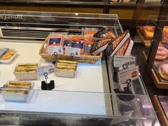 面包甜点陈列柜-巴黎贝甜(银城东苑店)