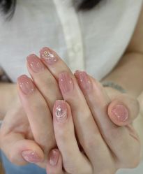 -花间指上·PINK 美甲美睫