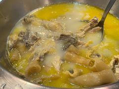 -鲜入围煮花胶鸡海鲜火锅