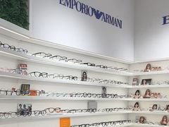 -美式眼镜·授权蔡司.依视路.尼康.豪雅.明月(南翔印象城店)