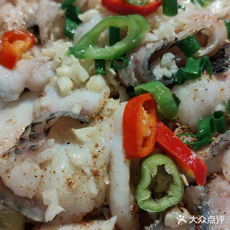 一口南京！菊花脑的鲜，盐水鸭的醇，干锅鱼的香