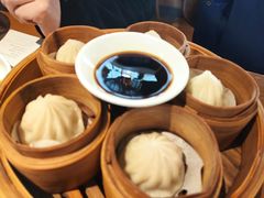 鸡汁鲜肉小笼汤包-南小馆(迪士尼小镇店)