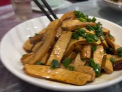 -卢六川汤肉(南方花园店)