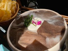 -老牌坊云南鱼豆花火锅(哈西万达店)