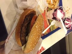 汉堡王(莘庄仲盛店)-汉堡王(仲盛世界商城店)