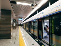 -铁西广场(地铁站)