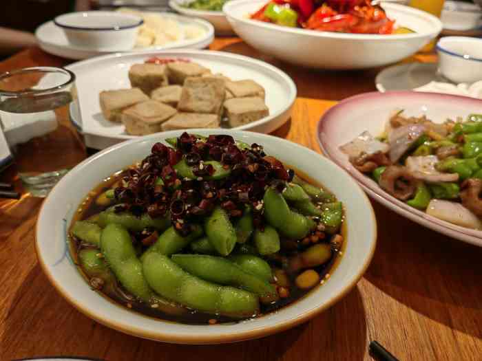 食不食货(斗富二桥店"藏在五柳巷里的一家神秘网红店.周六晚上来.