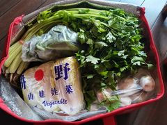 -荷风细雨·中国茶宴(碧云店)