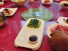 -鸿一饭店(隐秀路店)