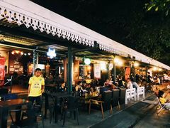 -席娜卡琳火车铁道夜市