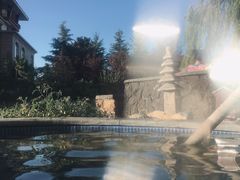 -芭东小镇温泉