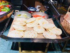 -怡咖啡海鲜自助餐厅(浦东香格里拉店)