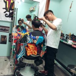 -15C7 男士理发馆 烫染专业店