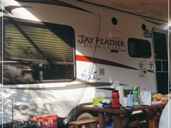 -客乐得玉峰山房车营地