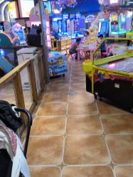 -卡通尼乐园(龙湖六合天街店)