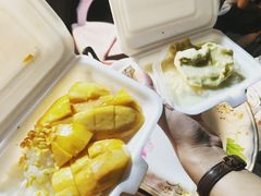 -芒果糯米饭摊子