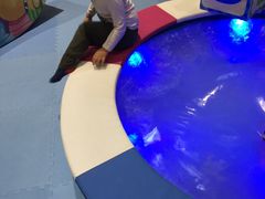 -蒙特利亲子乐园