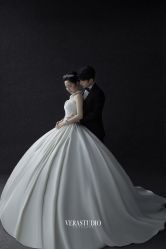 -至臻微拉婚纱摄影