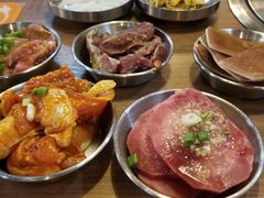 -香猪坊韩国烤肉专属门店(魏公村店)