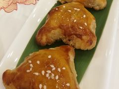 蜜汁怀旧叉烧酥-名苑皇宫酒家(来魅力壁画村店)