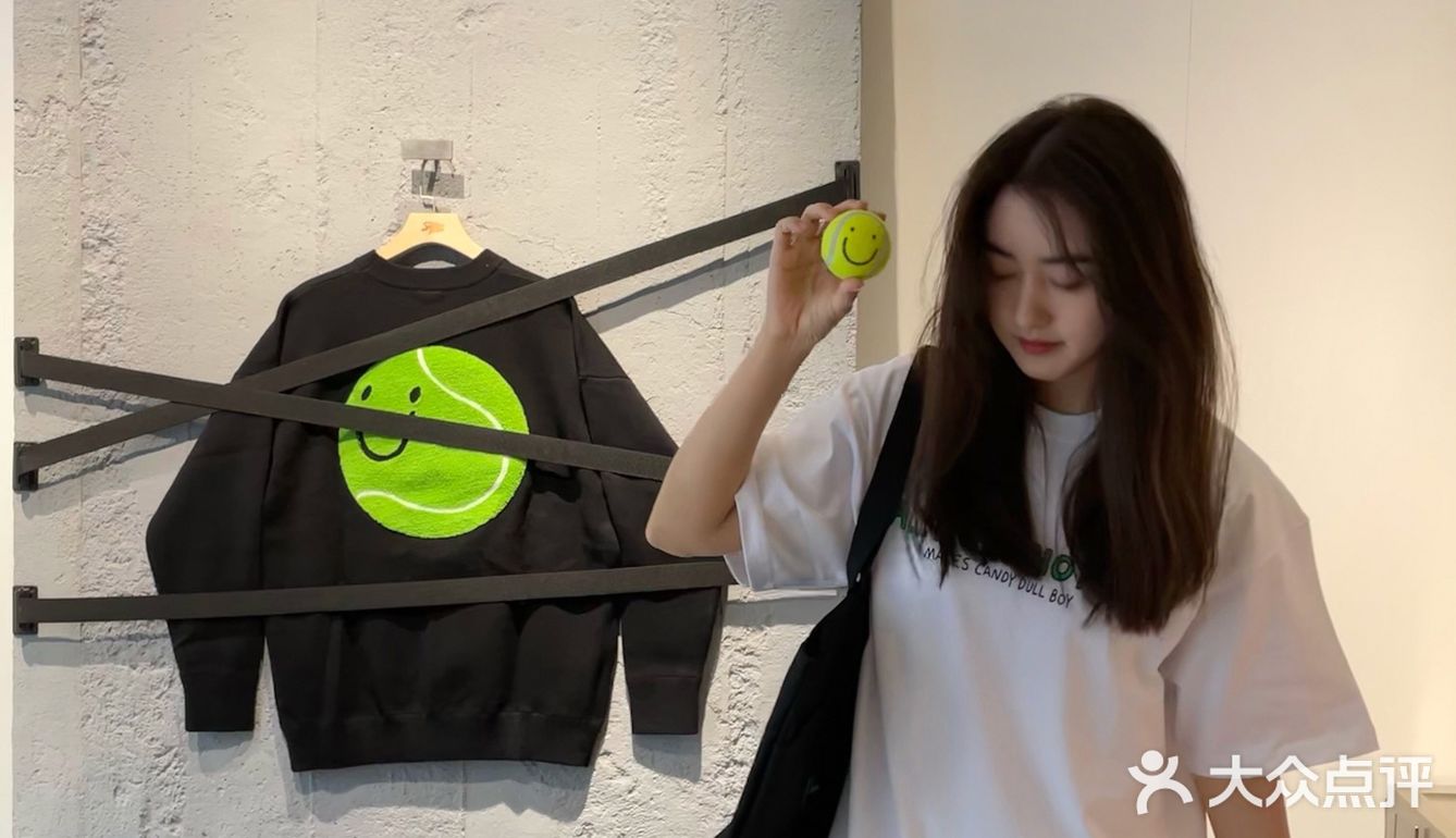 OOTD | 准备好新款联名T恤提前过夏天🍃