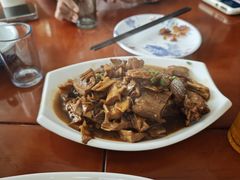 笋干烧肉-品雅轩农家乐