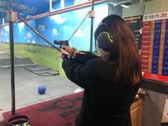 -都市枪神实弹射击俱乐部