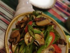 -蘑菇私房菜小馆(杨家坪西城天街店)