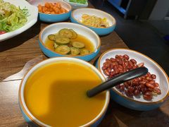 -明洞阿姨·韩式酱蟹烤肉·创意料理(三元桥店)