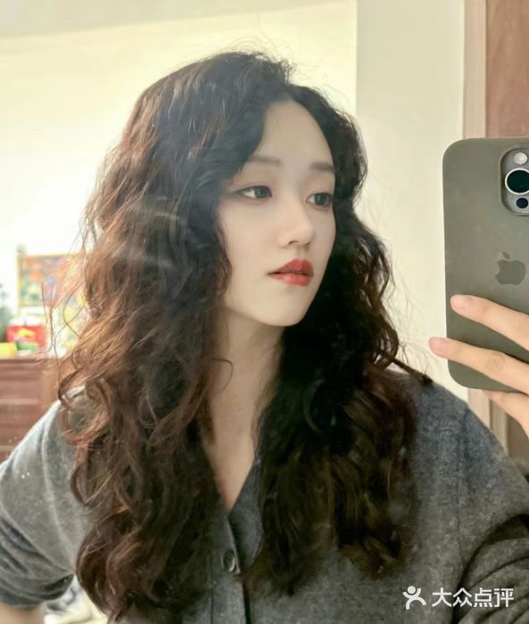 H·Y HAIR SALON烫发·染发·造型图片