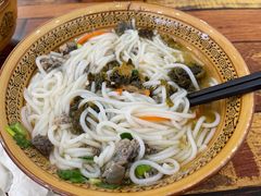 -正宗李家土鸡米线店