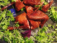 山东脱骨乳鸽-106餐厅(山水文园店)