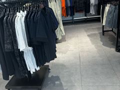 -UNDER ARMOUR(八达岭奥莱店)