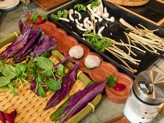 -慢丽江·云南野生菌土鸡锅(西山店)