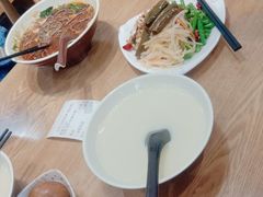 -三好食堂(煎饺·馄饨·肉饼米线·盛世广场店)